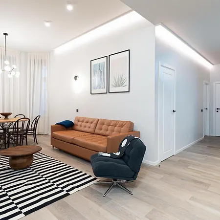 Dandelion Avalon Apartment